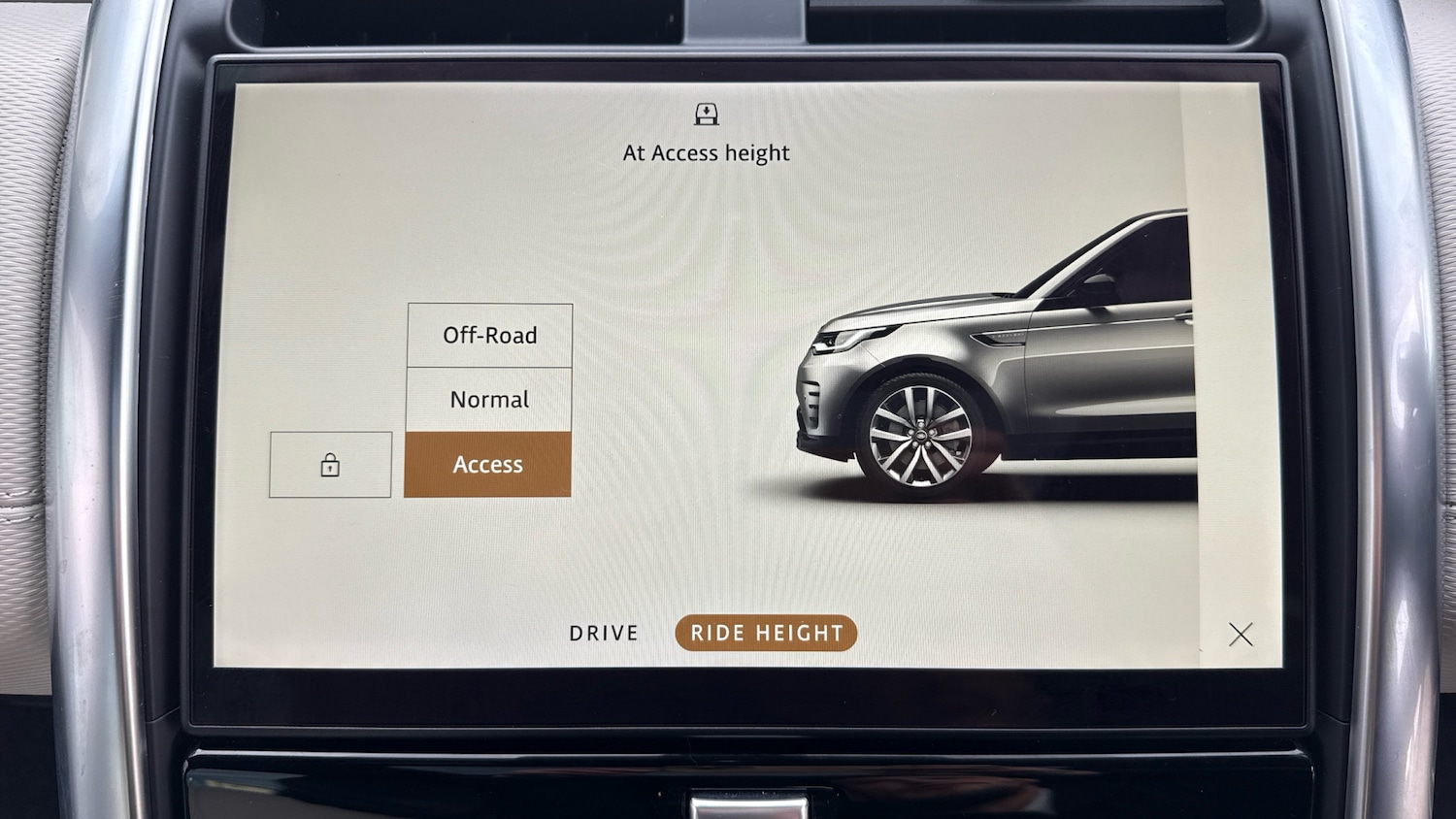 Used Land Rover Discovery 2022 for sale - 77323802: Photo 36