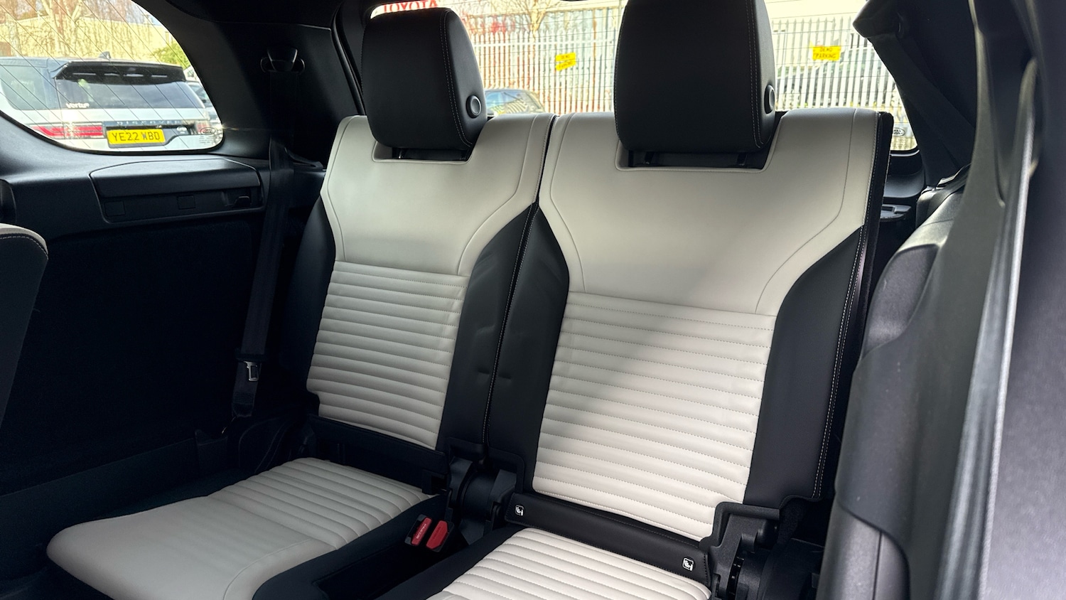 Used Land Rover Discovery 2022 for sale - 77323802: Photo 47