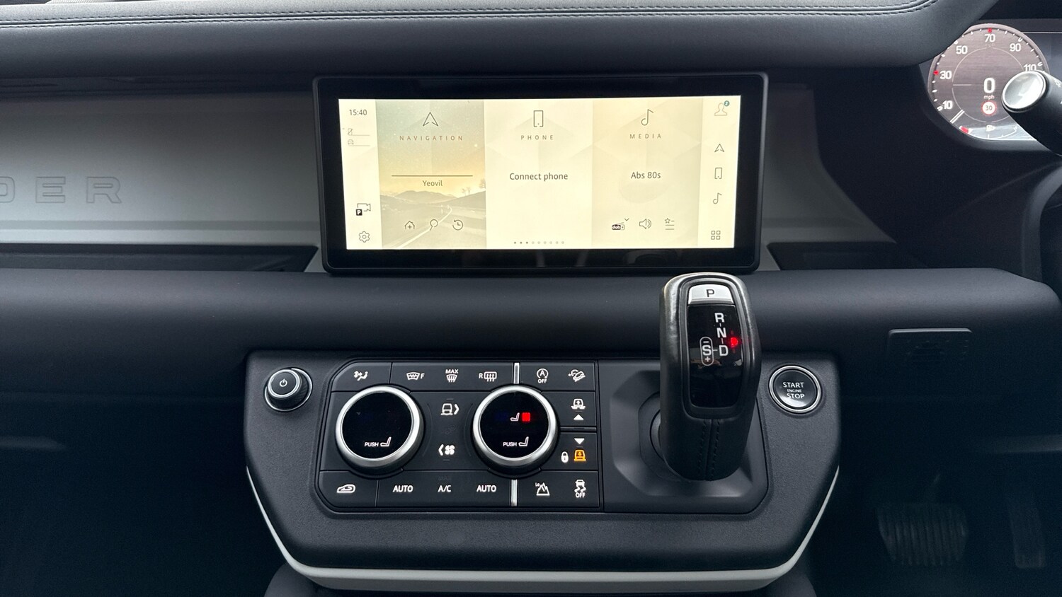 Used Land Rover Defender 2024 for sale - 76564942: Photo 14