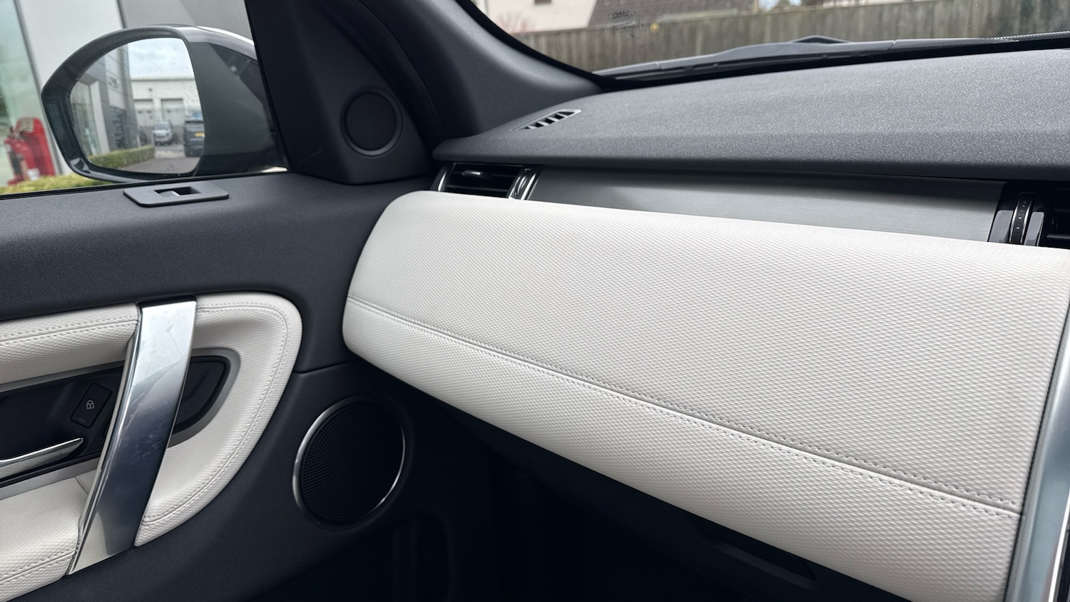 Used Land Rover Discovery Sport 2022 for sale - 77997454: Photo 26