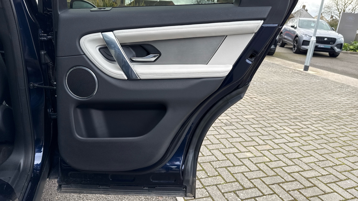 Used Land Rover Discovery Sport 2022 for sale - 77997454: Photo 37