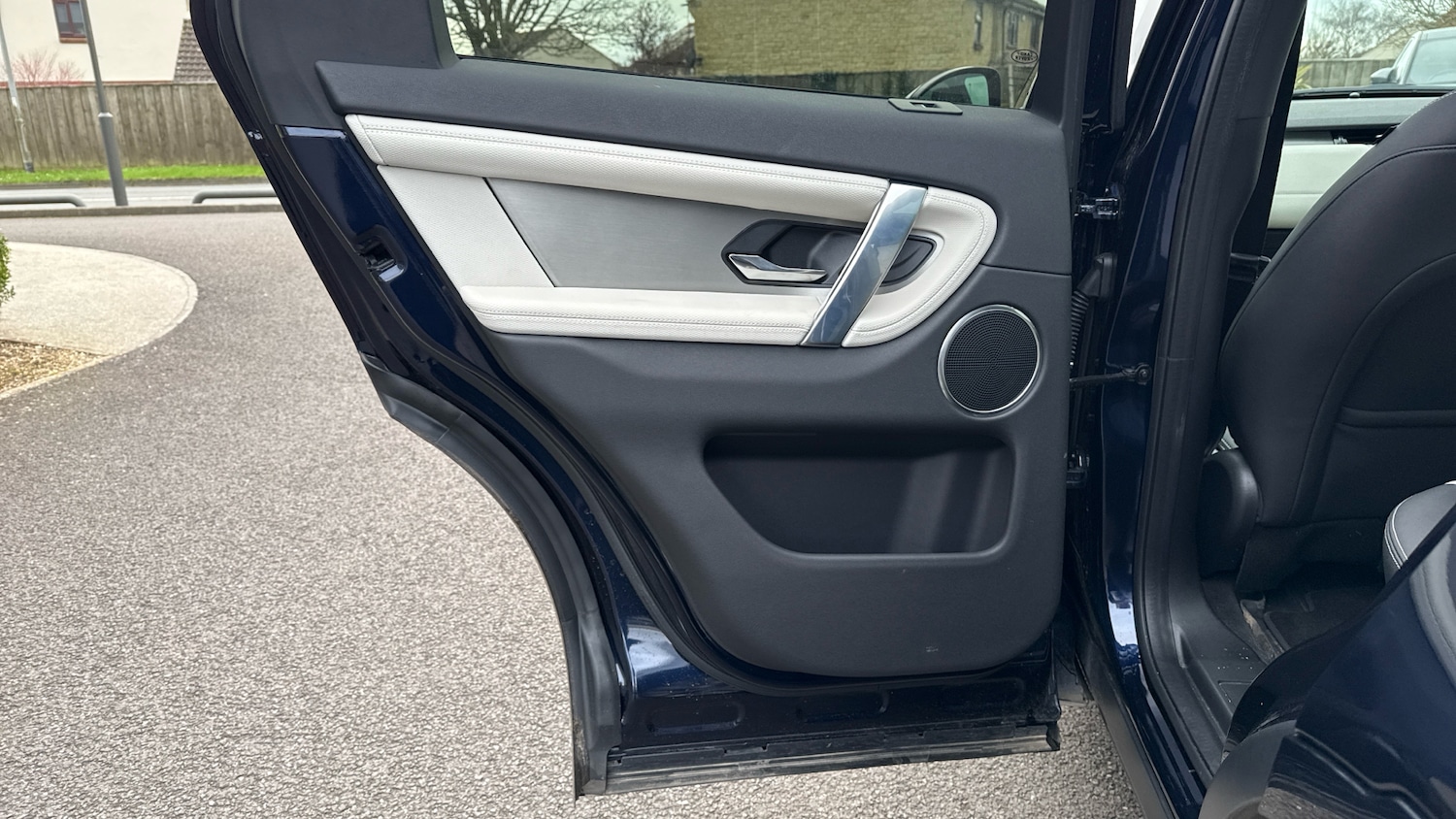 Used Land Rover Discovery Sport 2022 for sale - 77997454: Photo 40