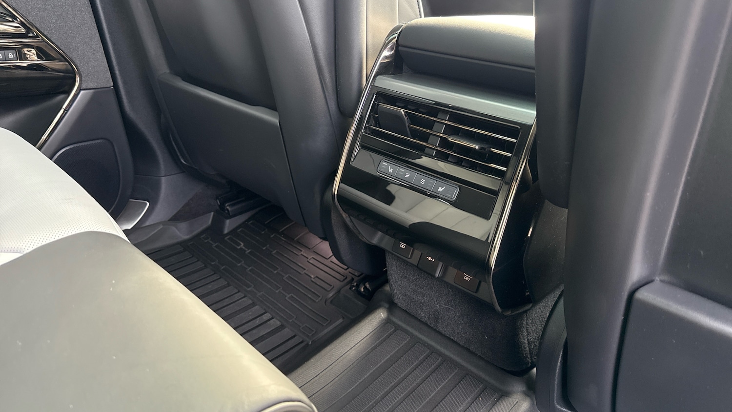 Used Land Rover Range Rover Sport 2024 for sale - 77528500: Photo 18