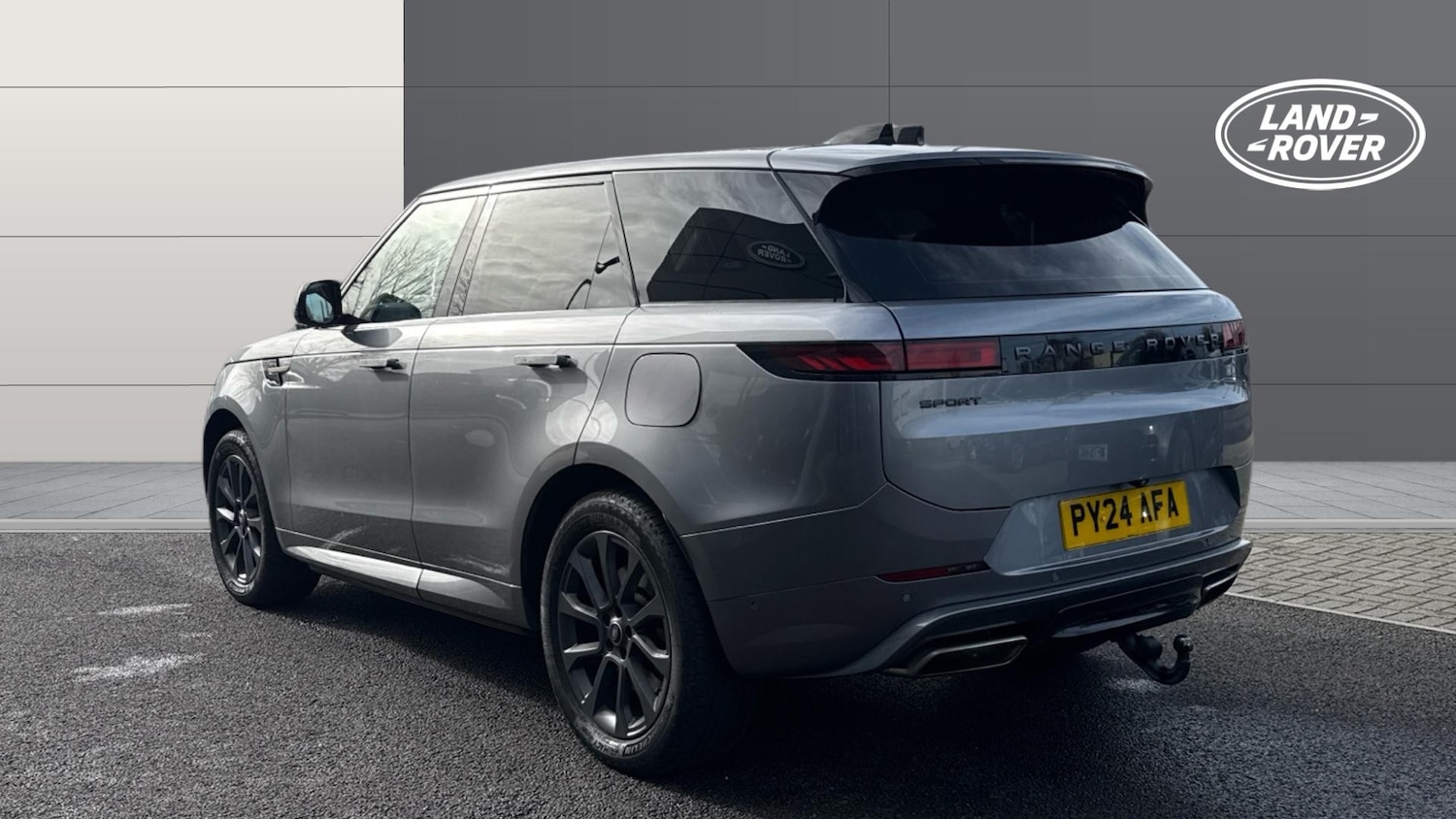 Used Land Rover Range Rover Sport 2024 for sale - 77528500: Photo 2