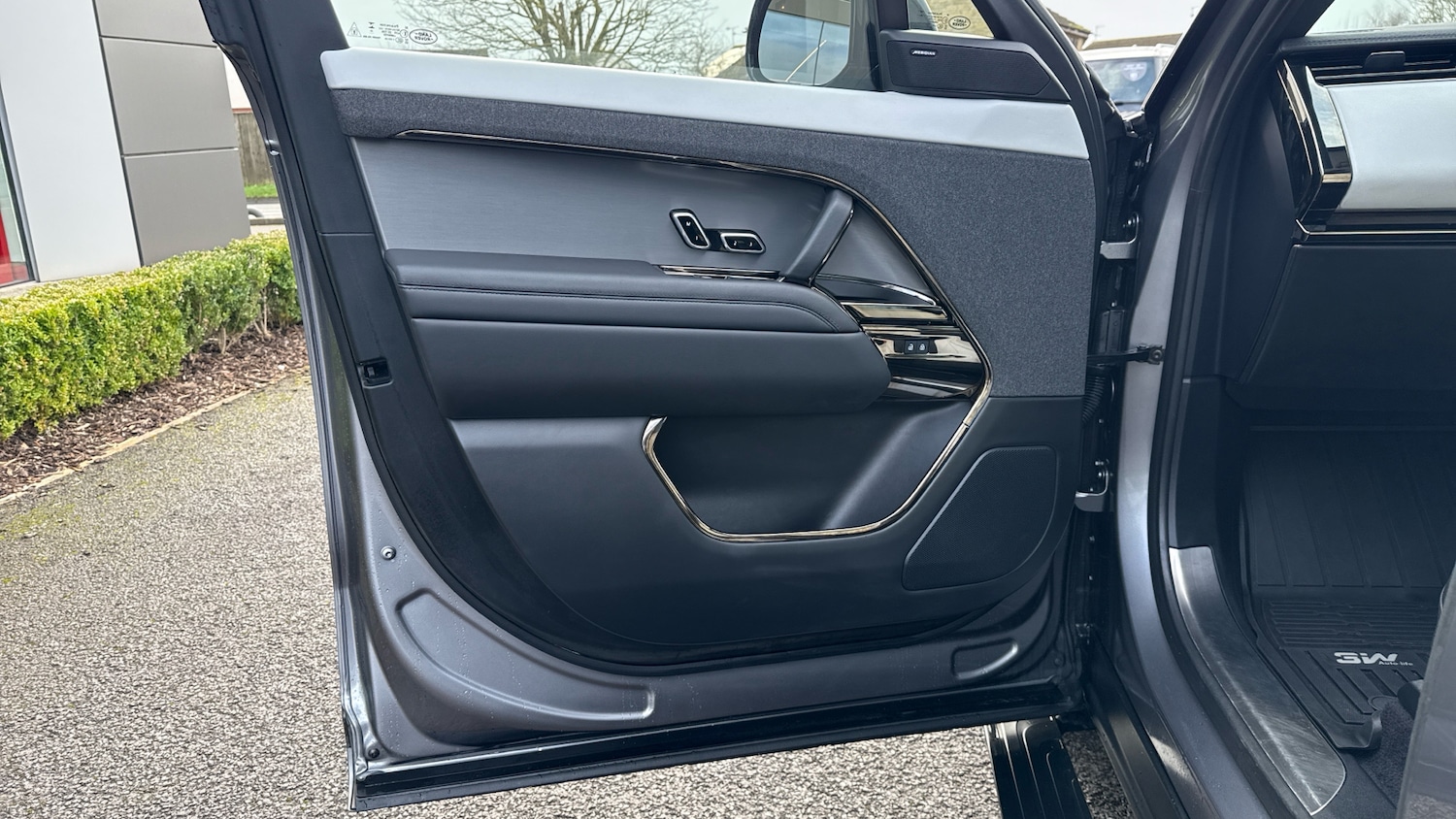 Used Land Rover Range Rover Sport 2024 for sale - 77528500: Photo 45