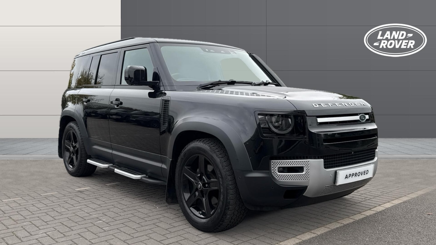 Used Land Rover Defender 2021 for sale - 76329897: Photo 1