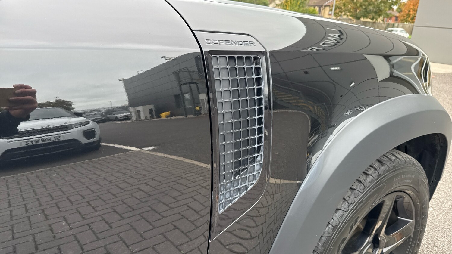 Used Land Rover Defender 2021 for sale - 76329897: Photo 24