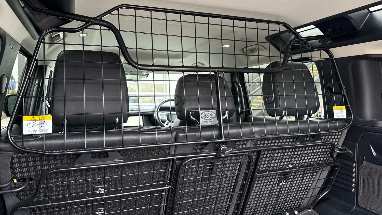 Used Land Rover Defender 2021 for sale - 76329897: Photo 45