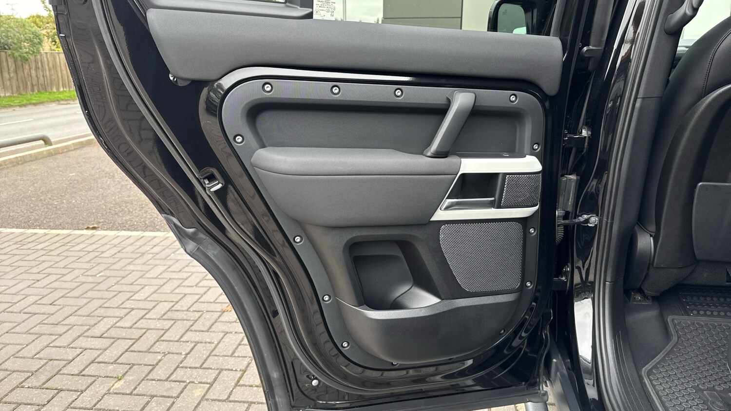 Used Land Rover Defender 2021 for sale - 76329897: Photo 47