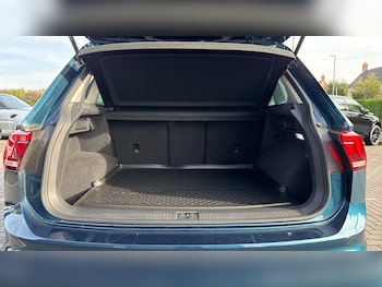 Used Volkswagen Tiguan 2023 for sale - 76193077: Photo 4