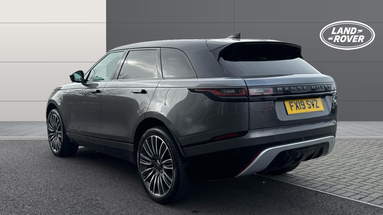 Used Land Rover Range Rover Velar 2019 for sale - 76504378: Photo 2
