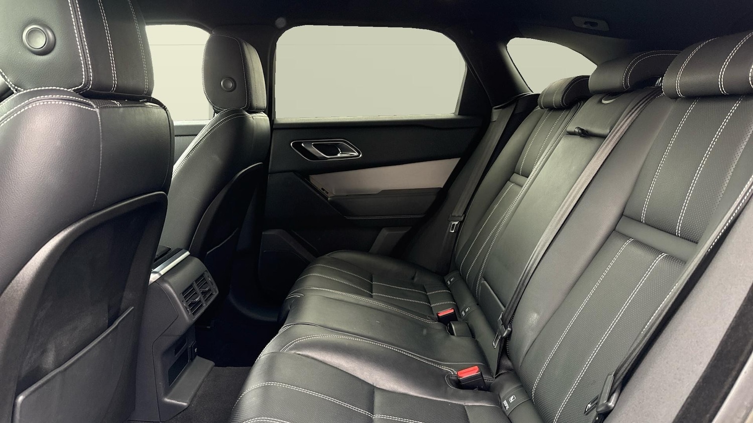 Used Land Rover Range Rover Velar 2019 for sale - 76504378: Photo 4