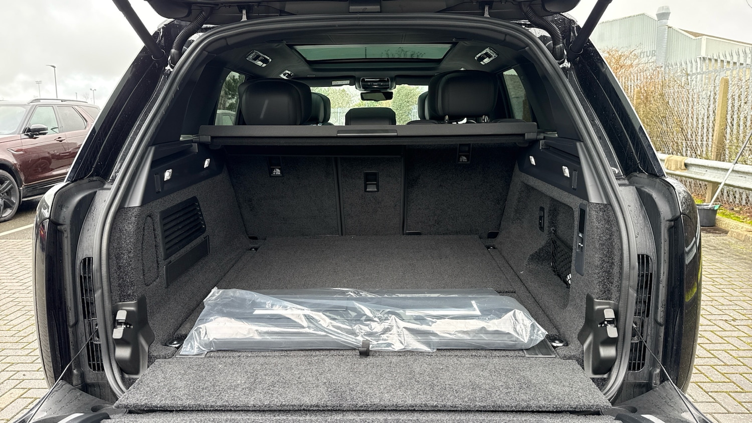 Used Land Rover Range Rover 2025 for sale - 78039159: Photo 10