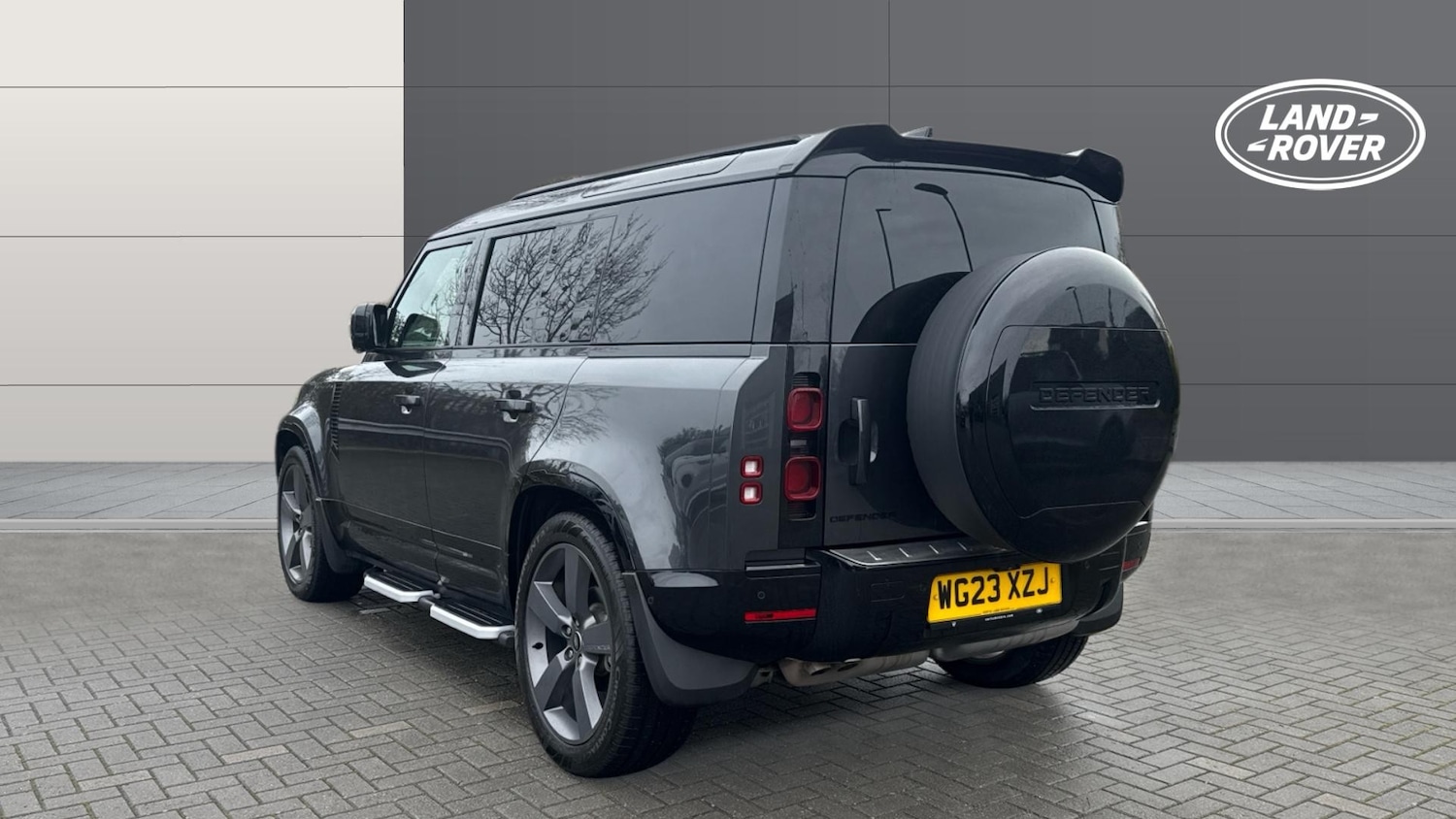 Used Land Rover Defender 2023 for sale - 77449423: Photo 2