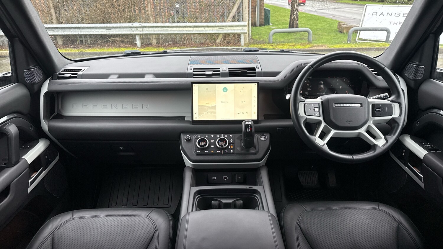 Used Land Rover Defender 2023 for sale - 77449423: Photo 9