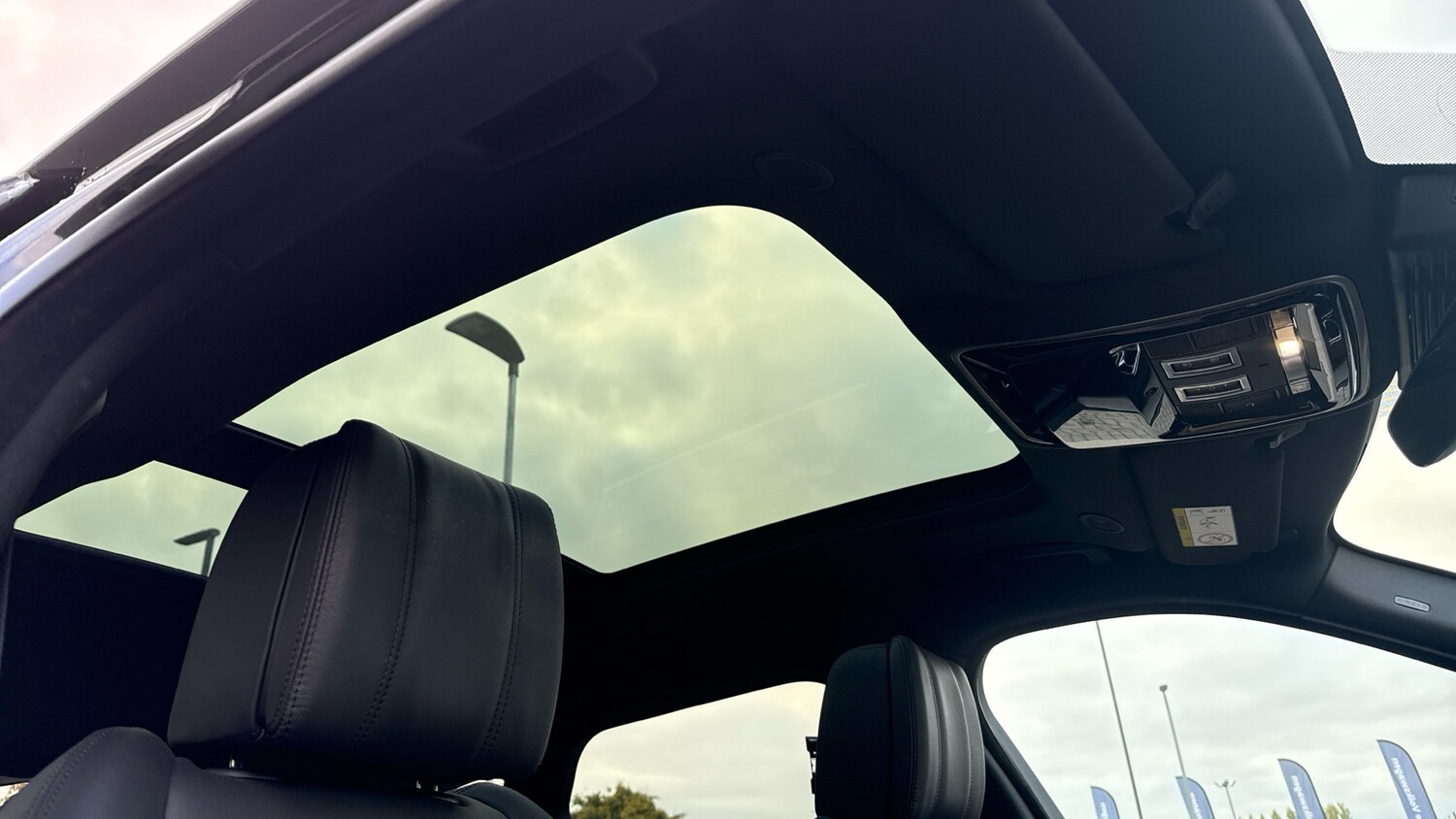 Used Land Rover Range Rover Velar 2024 for sale - 76193766: Photo 21