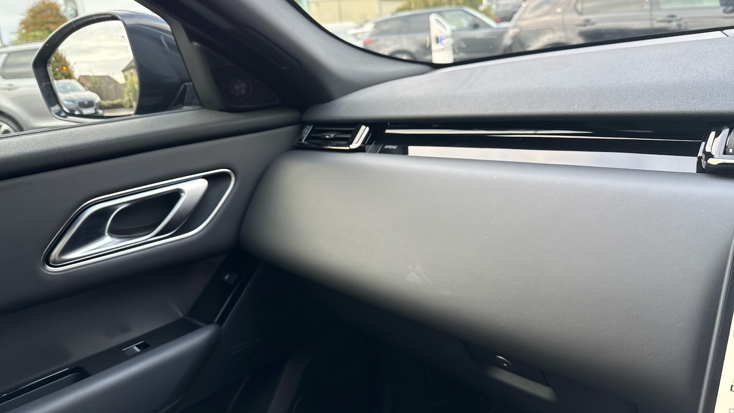 Used Land Rover Range Rover Velar 2024 for sale - 76193766: Photo 26