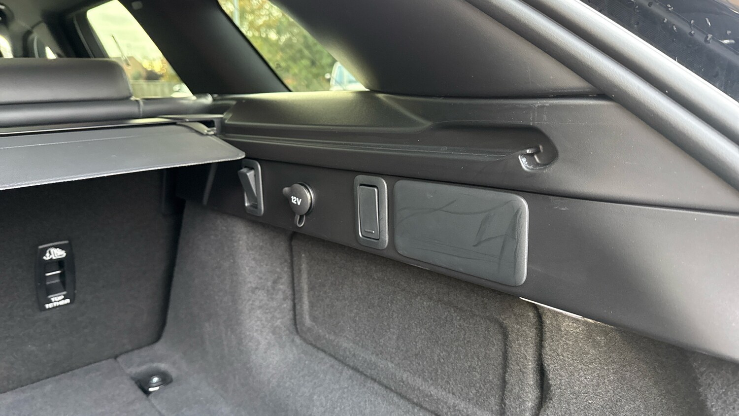 Used Land Rover Range Rover Velar 2024 for sale - 76193766: Photo 28