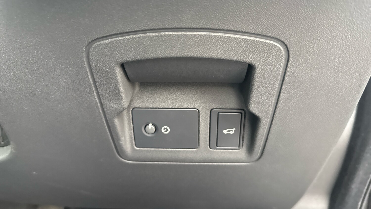 Used Land Rover Range Rover Velar 2024 for sale - 76193766: Photo 31