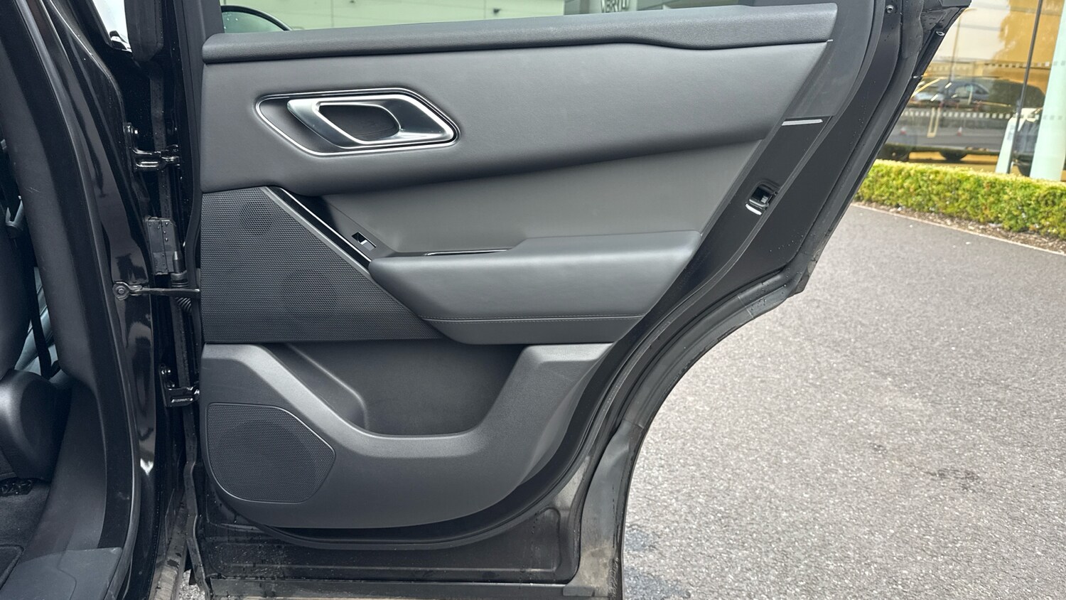 Used Land Rover Range Rover Velar 2024 for sale - 76193766: Photo 37