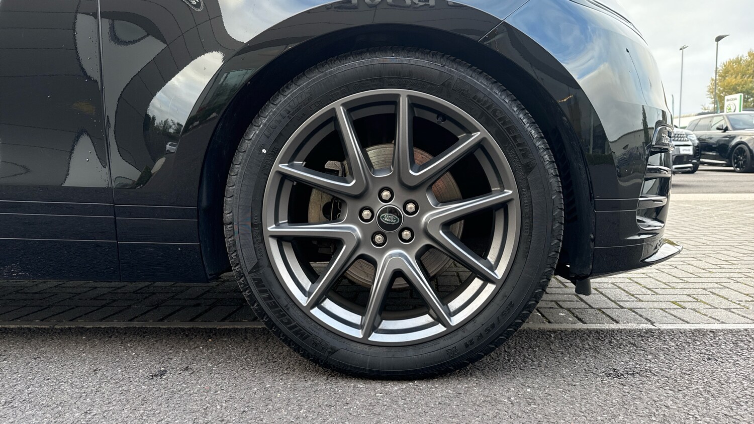 Used Land Rover Range Rover Velar 2024 for sale - 76193766: Photo 8