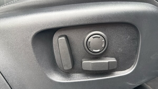 Used Land Rover Range Rover Evoque 2025 for sale - 75665327: Photo 31