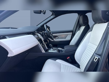 Used Land Rover Discovery Sport 2022 for sale - 77915886: Photo