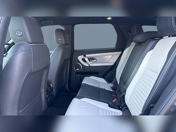 Used Land Rover Discovery Sport 2022 for sale - 77915886: Photo