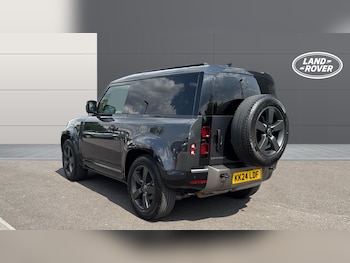 Used Land Rover Defender 2024 for sale - 79287649: Photo