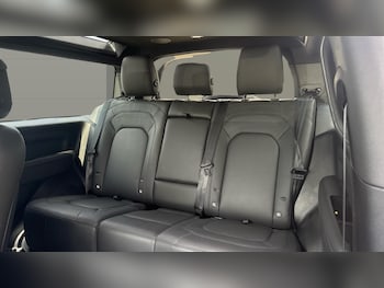 Used Land Rover Defender 2024 for sale - 79287649: Photo