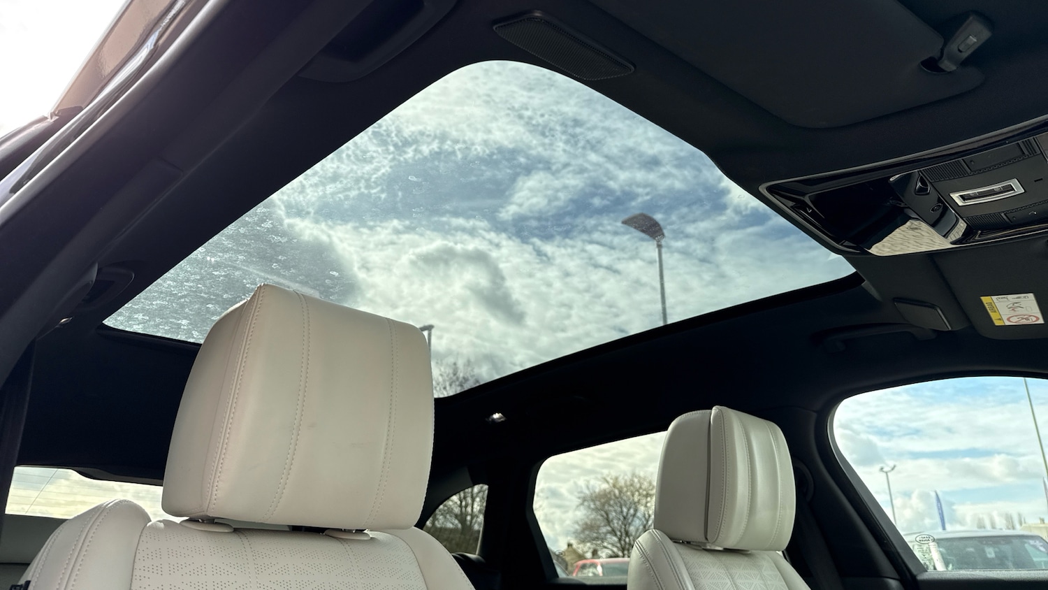 Used Land Rover Range Rover Velar 2022 for sale - 78163155: Photo 21