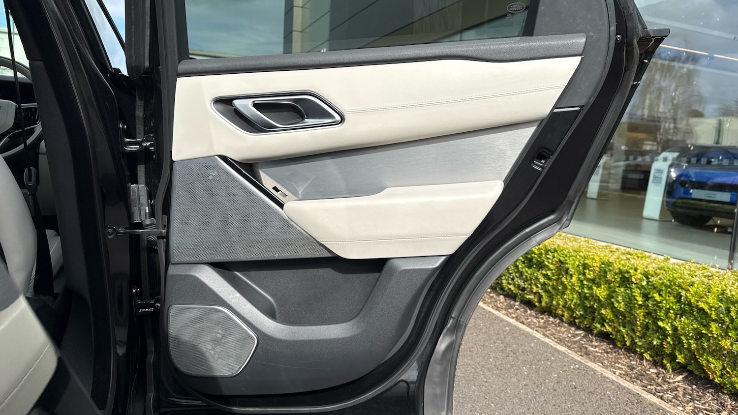 Used Land Rover Range Rover Velar 2022 for sale - 78163155: Photo 38