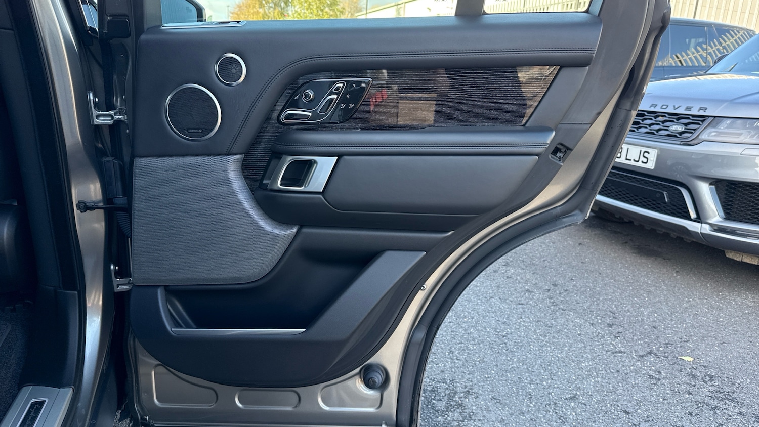 Used Land Rover Range Rover 2020 for sale - 76451809: Photo 37