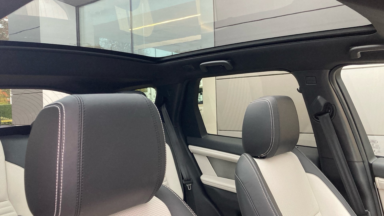 Used Land Rover Discovery Sport 2024 for sale - 76694191: Photo 25