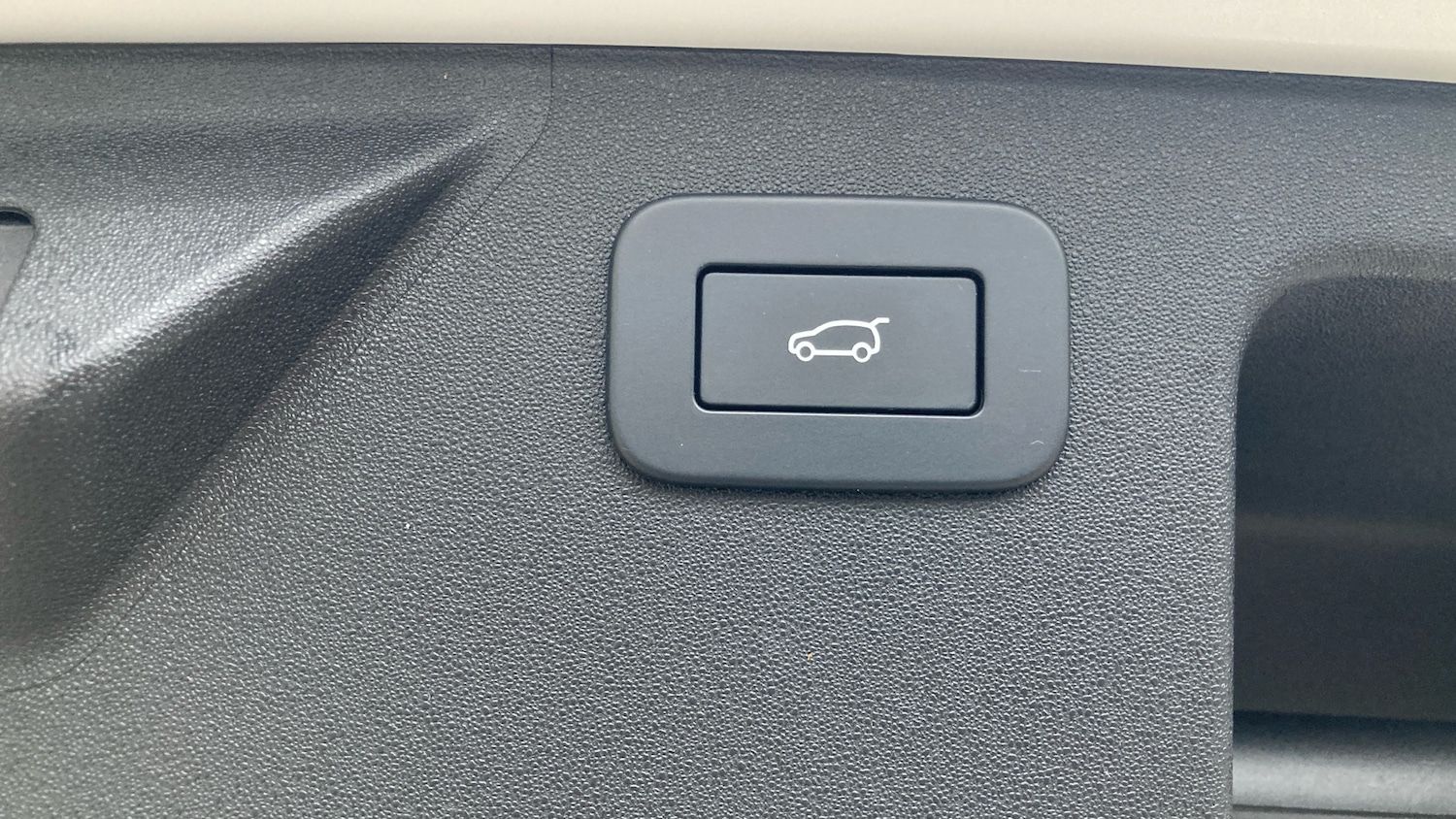 Used Land Rover Discovery Sport 2024 for sale - 76694191: Photo 28