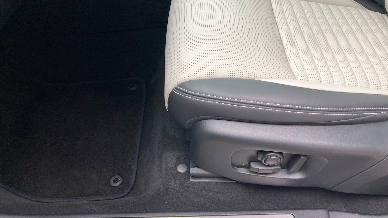 Used Land Rover Discovery Sport 2024 for sale - 76694191: Photo 29