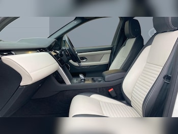 Used Land Rover Discovery Sport 2024 for sale - 76694191: Photo