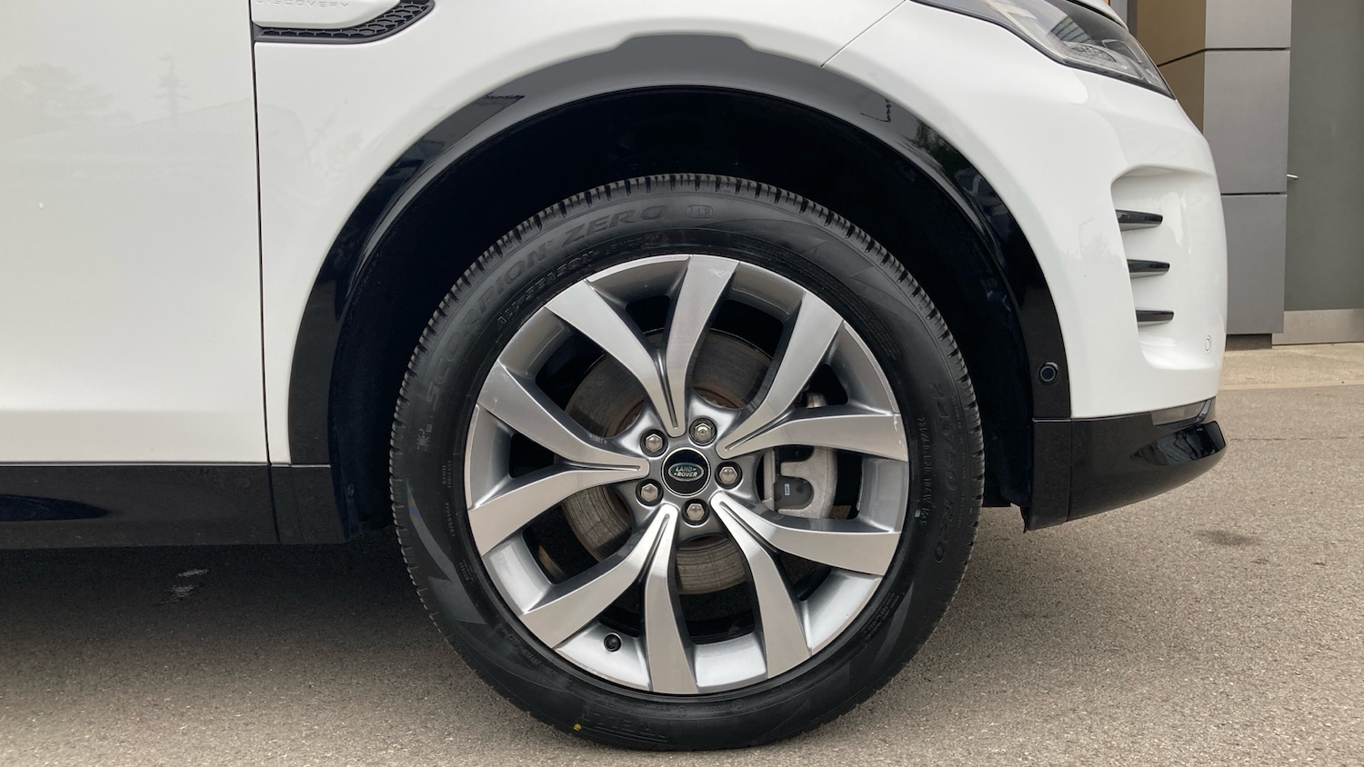 Used Land Rover Discovery Sport 2024 for sale - 76694191: Photo 8