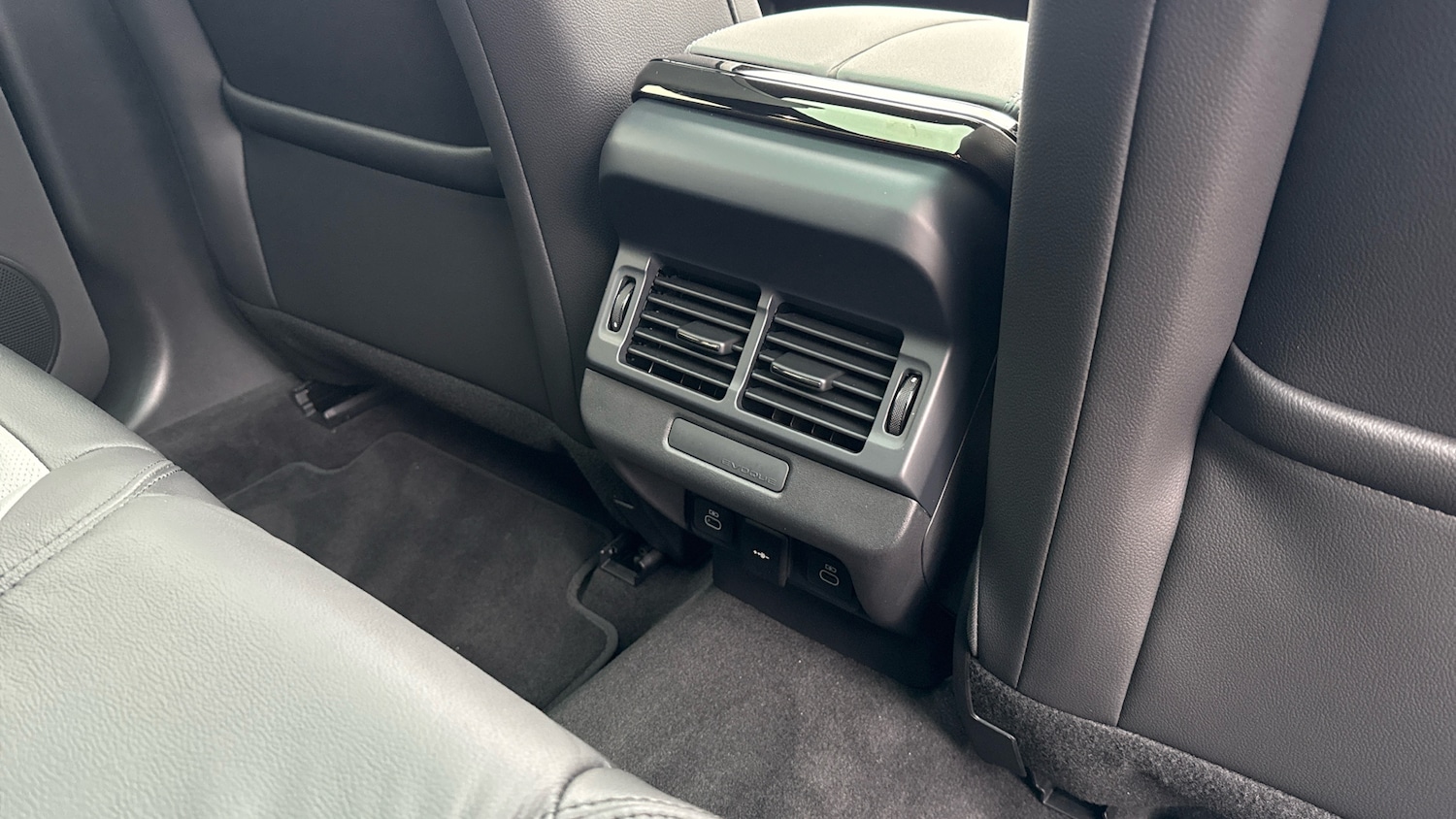 Used Land Rover Range Rover Evoque 2025 for sale - 77668385: Photo 18