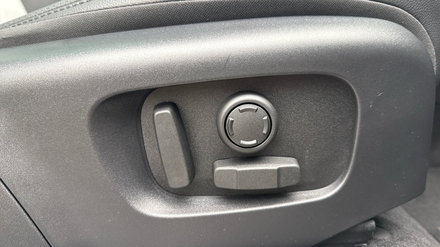 Used Land Rover Range Rover Evoque 2025 for sale - 77668385: Photo 30