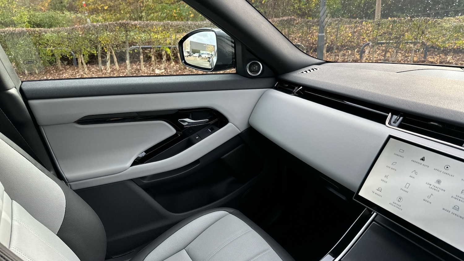 Used Land Rover Range Rover Evoque 2025 for sale - 77668385: Photo 62