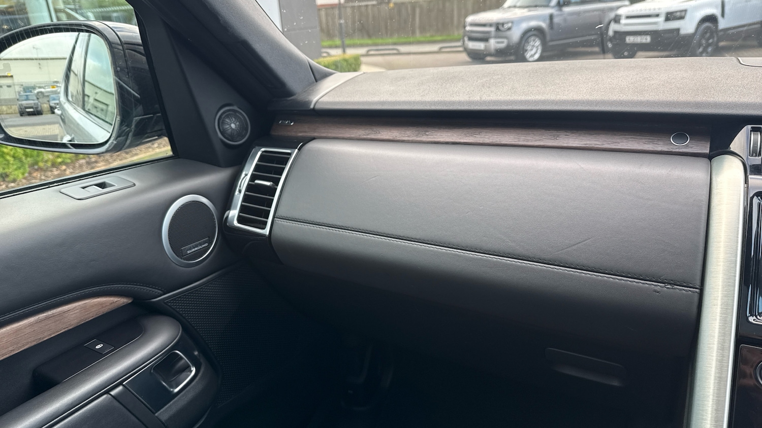 Used Land Rover Discovery 2019 for sale - 76957362: Photo 26