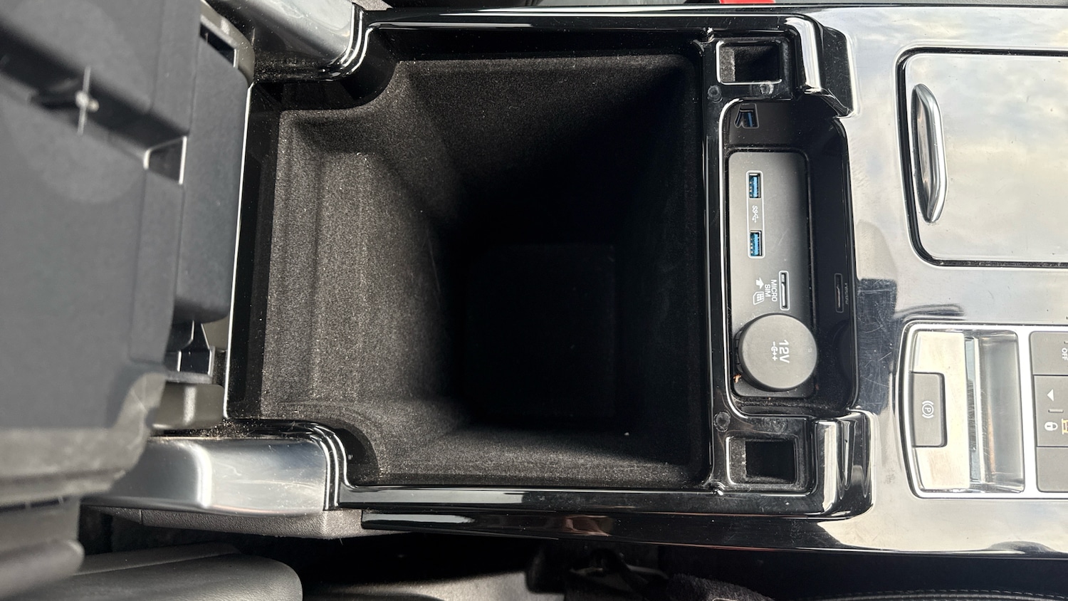 Used Land Rover Discovery 2019 for sale - 76957362: Photo 37