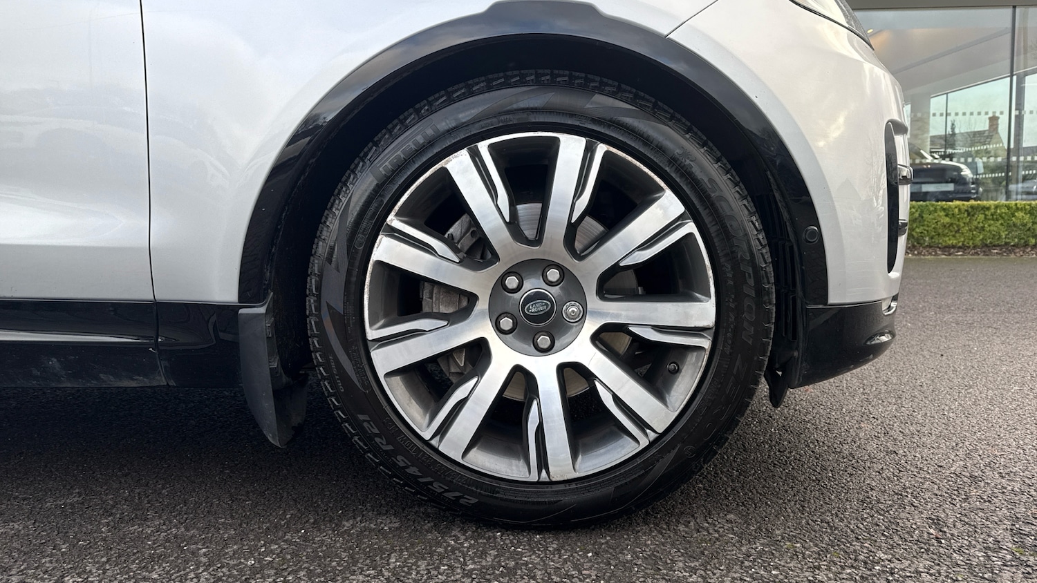 Used Land Rover Discovery 2019 for sale - 76957362: Photo 8