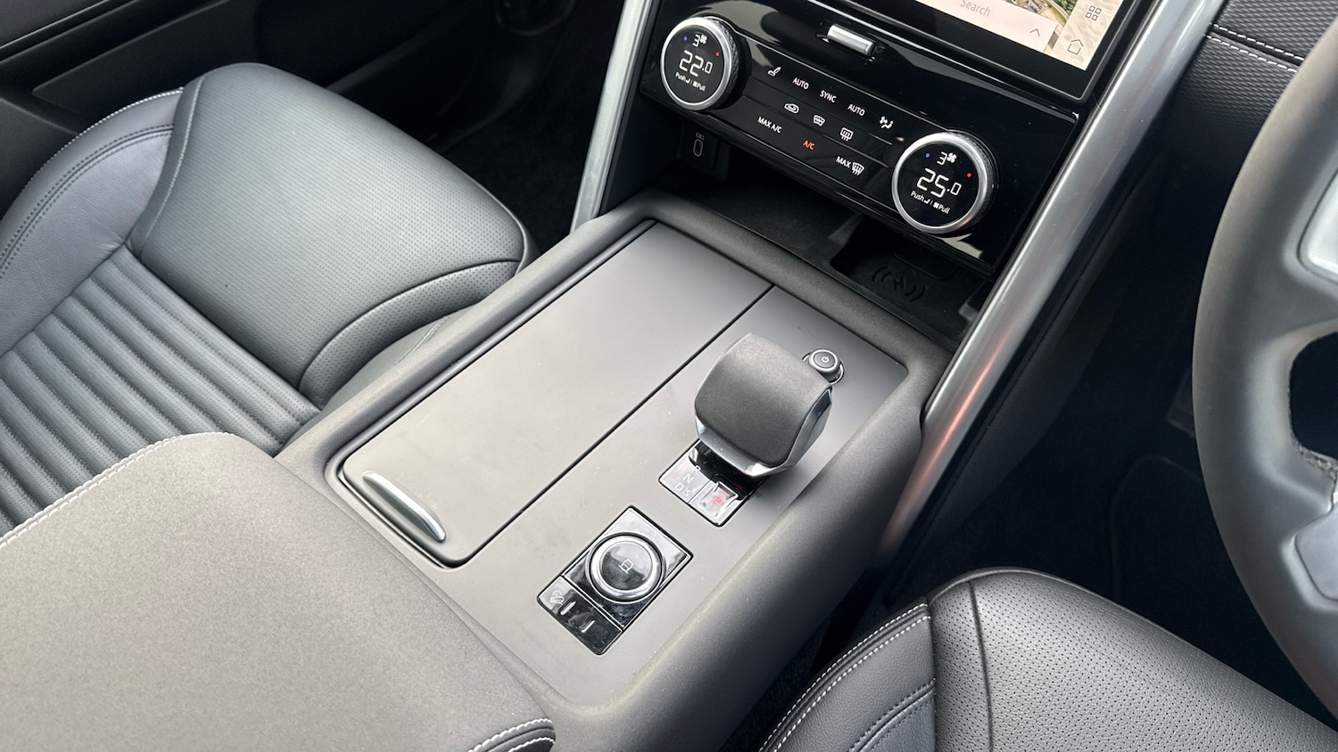 Used Land Rover Discovery 2025 for sale - 77447030: Photo 13