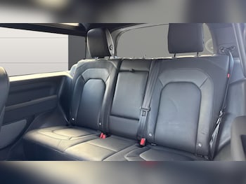 Used Land Rover Defender 2023 for sale - 78980073: Photo