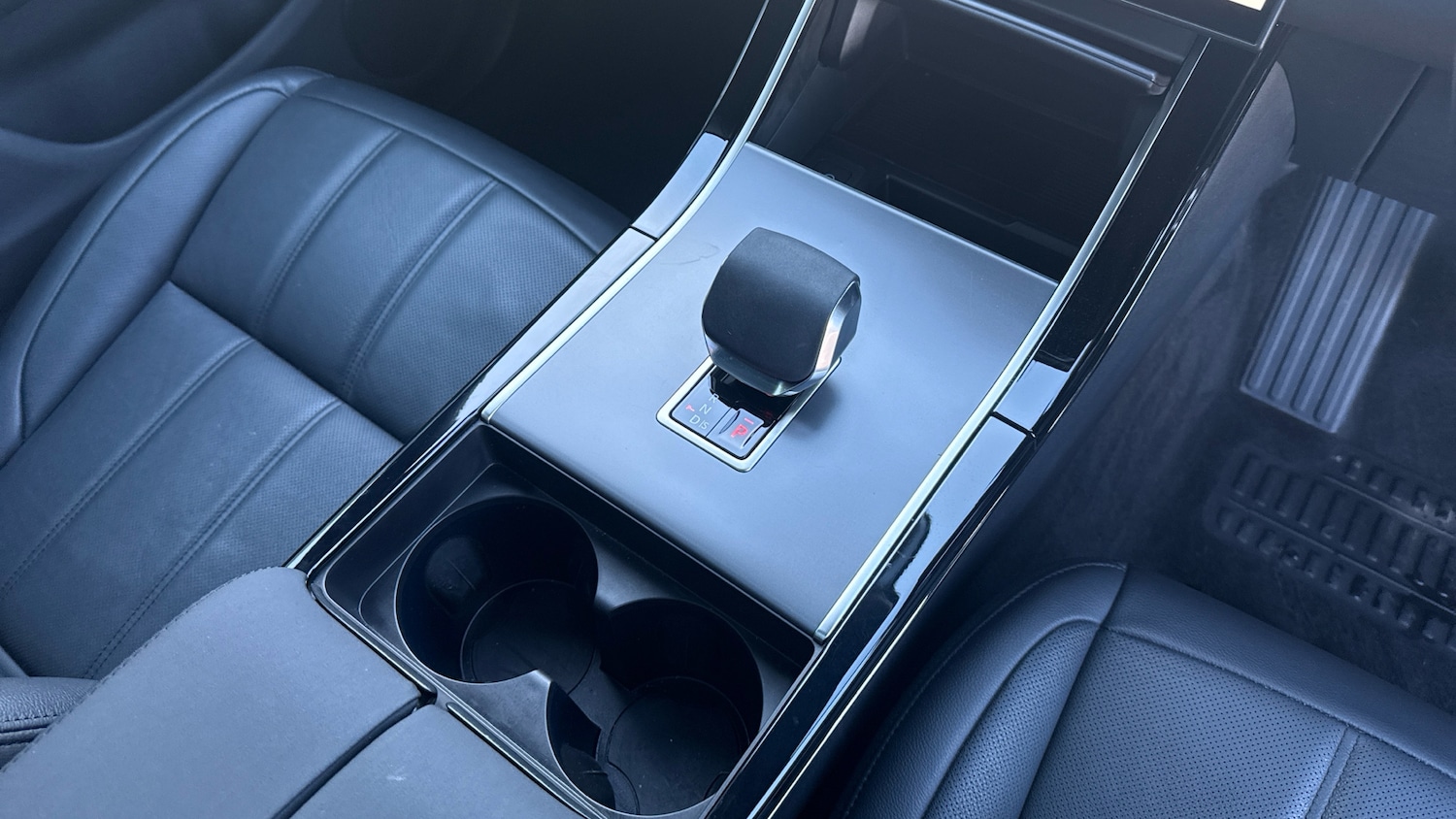 Used Land Rover Range Rover Evoque 2025 for sale - 76945778: Photo 13