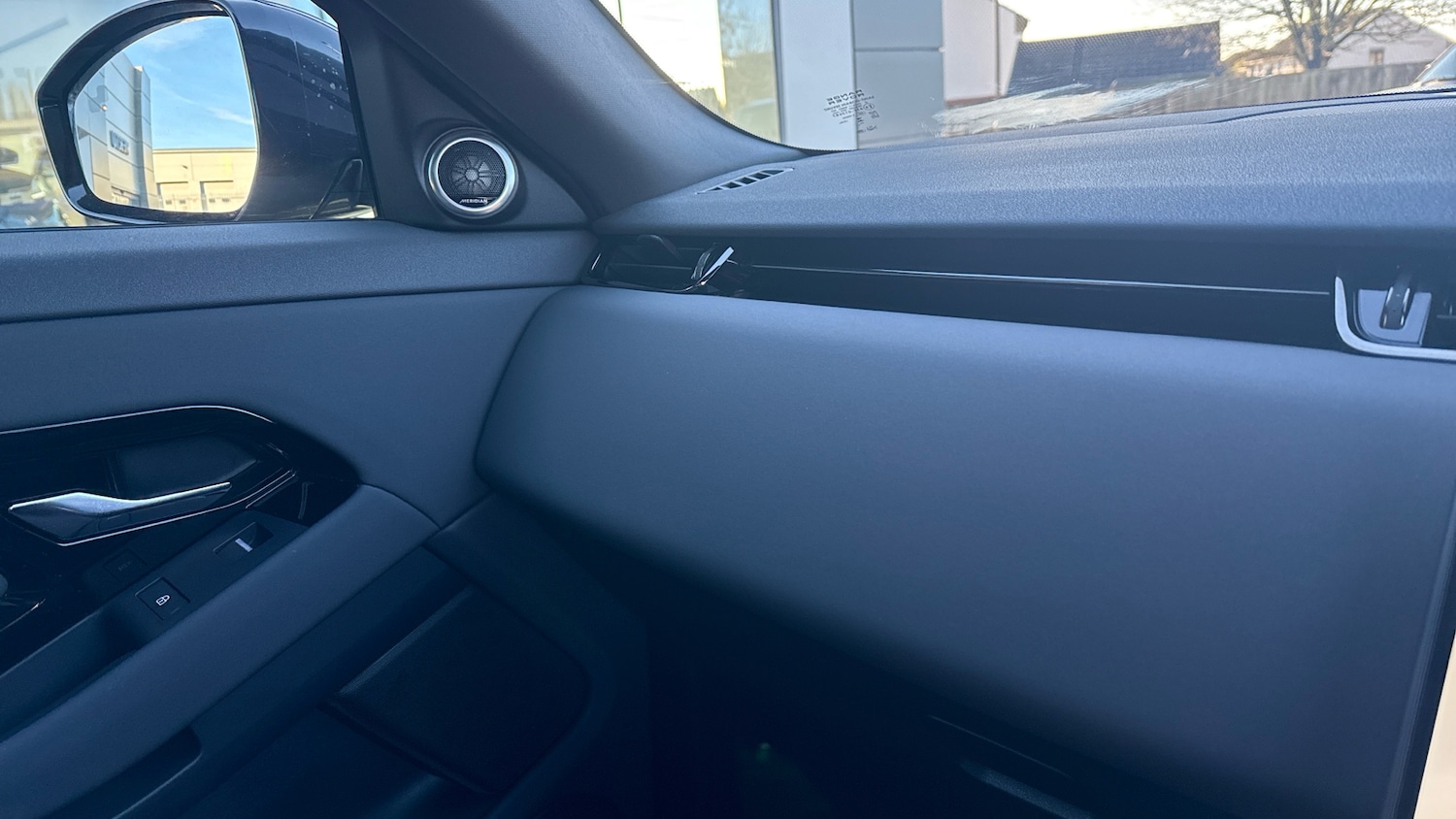 Used Land Rover Range Rover Evoque 2025 for sale - 76945778: Photo 26