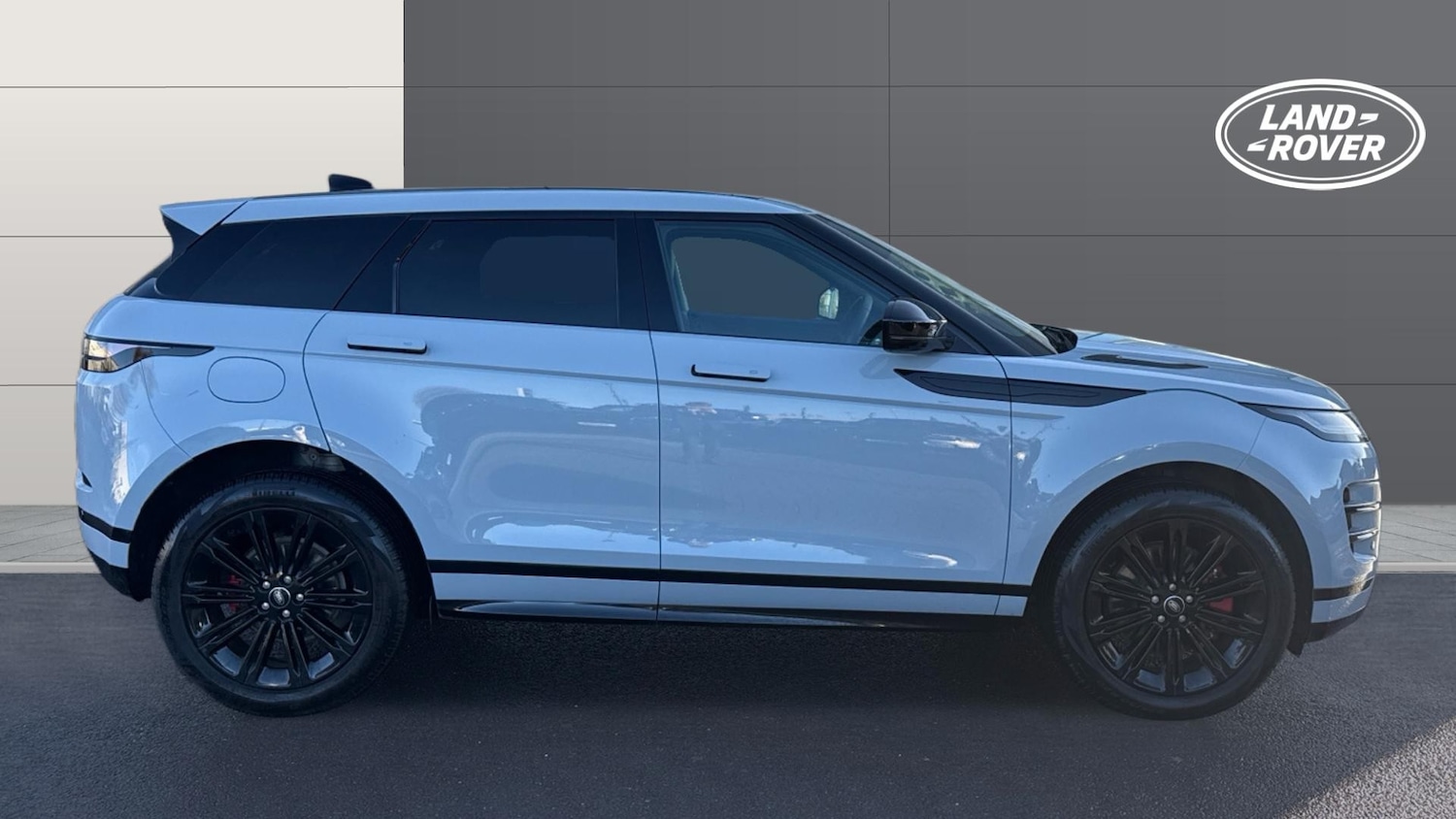 Used Land Rover Range Rover Evoque 2025 for sale - 76945778: Photo 5