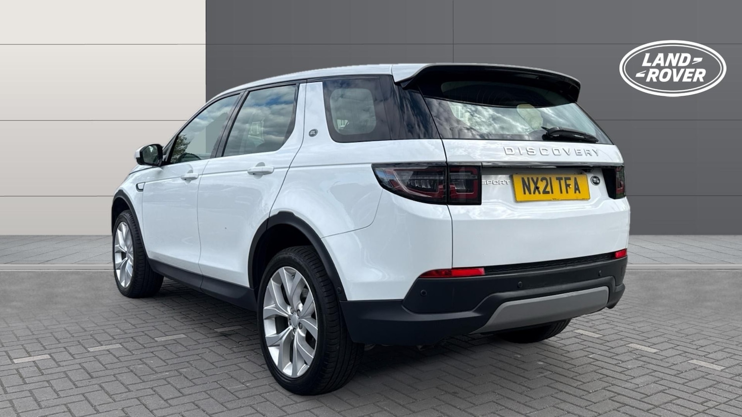 Used Land Rover Discovery Sport 2021 for sale - 76507271: Photo 2